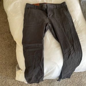 Docker Alpha Khakis 32x32